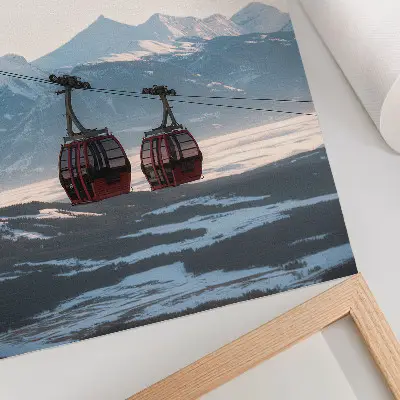 Poster berglandschap in winterse omstandigheden met kabelbaan