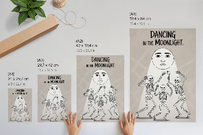 Wandposter Zwart-witte skeletten op een beige maanachtergrond.