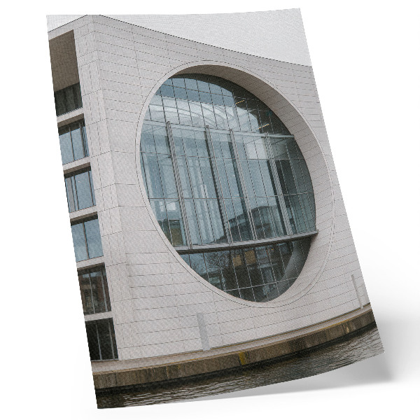 Poster Futuristische gevel, strakke lijnen, glazen constructie