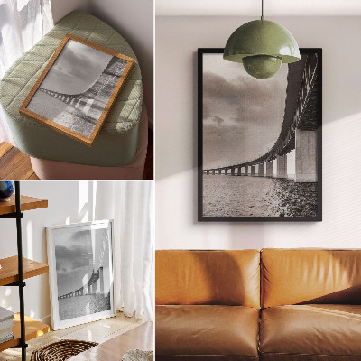 Wandposter Een monumentale brug in grijstinten.