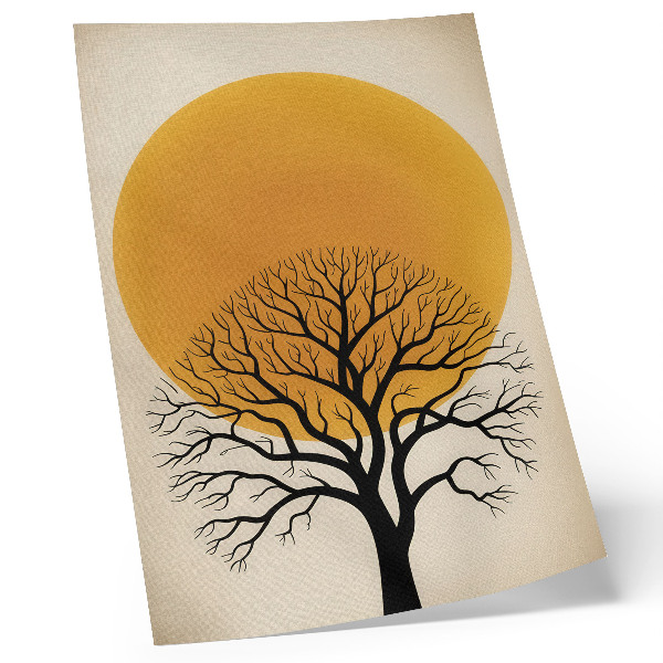 Wandposter Een boom tegen de achtergrond van een grote cirkel in warme tinten.