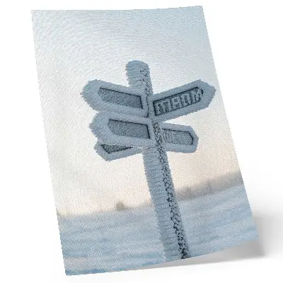 Decoratieve poster met sneeuw bedekt richtingaanwijzer in minimalistische winterstijl