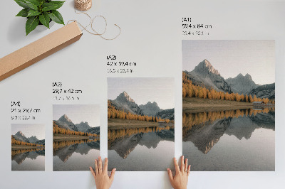 Wandposter Rustig meer, herfstbomen, weerspiegeling in de bergen, natuur