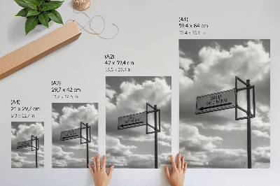 Decoratieve poster Zwart-wit verkeersbordwolken moderniteit