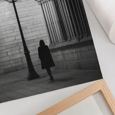 Decoratieve poster zwart-witte architectuur met een lantaarn in de nacht