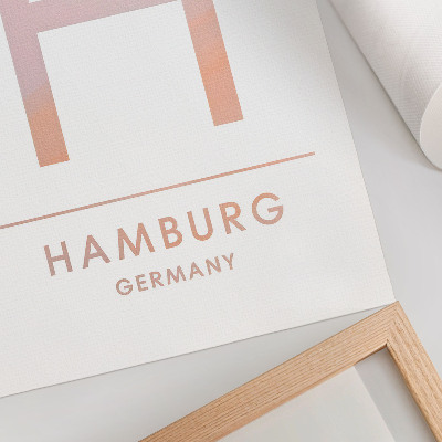 Decoratieve poster Minimalistische letter H met moderne details en pastelkleuren.