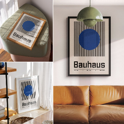 Wandposter Een grote blauwe cirkel op zwart-witte lijnen