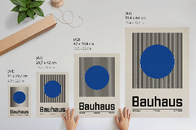Wandposter Een grote blauwe cirkel op zwart-witte lijnen