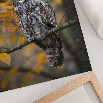 Wandposter Uil op een tak met gele bladeren