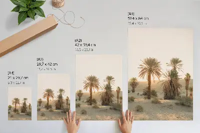 Poster met palmbomen, zon, glooiende duinen en warme kleuren