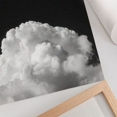 Wandposter Wolken op een zwarte achtergrond zonder overbodige details.