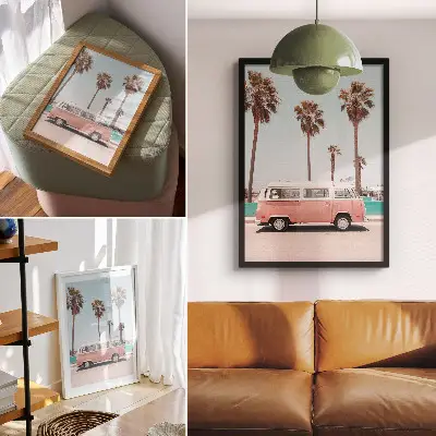 Wandposter roze auto met blauwe lucht en hoge palmbomen