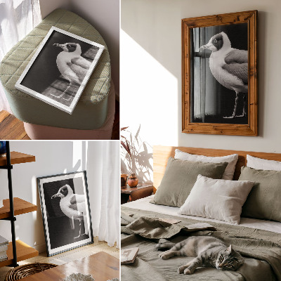 Decoratieve poster Minimalistische stijl met contrast tussen zwart en wit en een vogel.