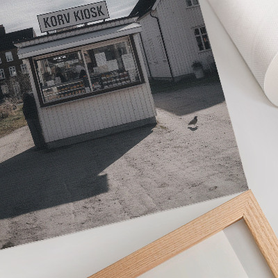 Decoratieve poster Houten kiosk, lichte gebouwen, idyllisch