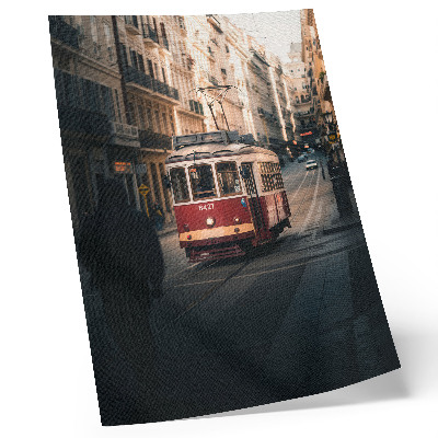 Wandposter Een tram te midden van de historische architectuur van de stad.