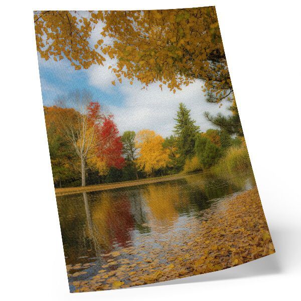 Wandposter Kleurrijke bomen aan het meer, herfststemming