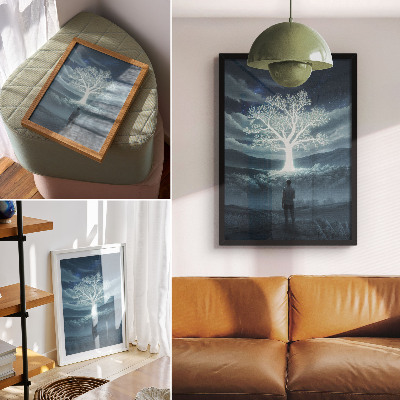 Decoratieve poster Een magische boom tegen de achtergrond van een nachtelijk landschap.