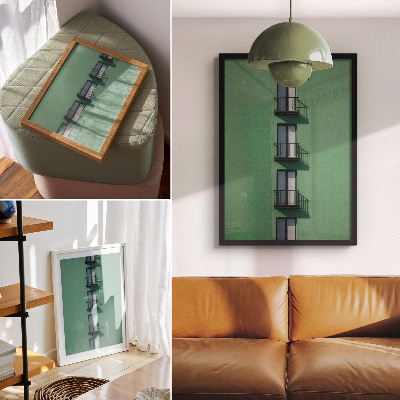 Decoratieve poster Groene gevel, ramen, balkons, schaduwen, modern