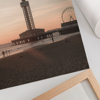 Decoratieve poster Uitzicht vanaf de strandtoren in pastelkleuren op de hemel, rond