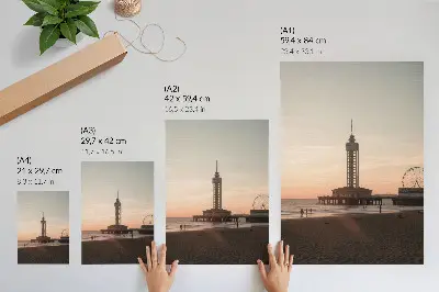 Ronde poster met uitzicht vanaf een strandtoren in pastelkleuren van de hemel