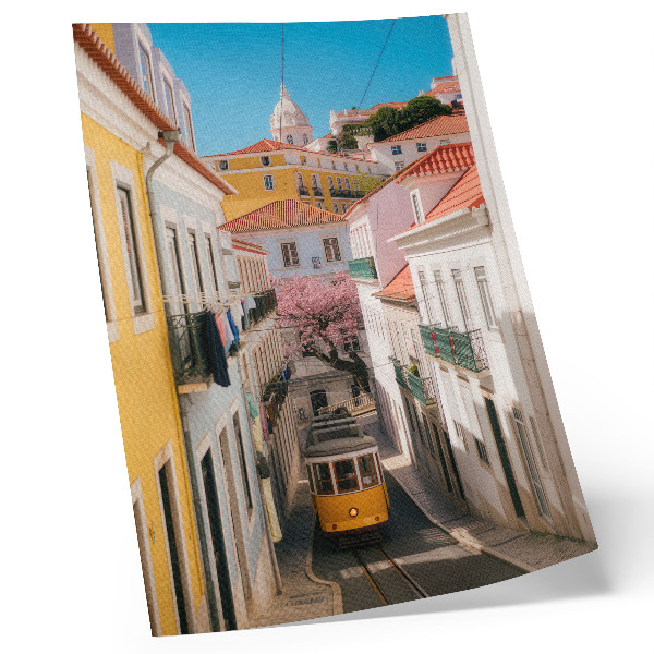 Poster Een straat met een tram, pastelkleurige huizenblokken, bloemen