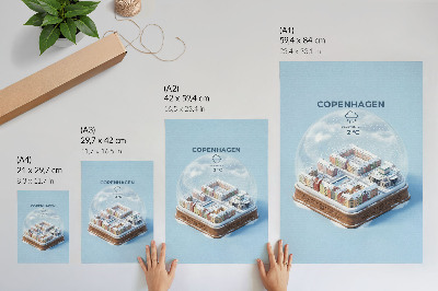 Poster Een kerstwonderland in een sneeuwbol met warme kleuren.