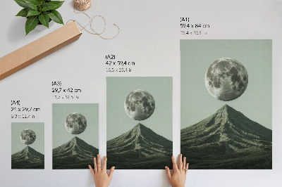 Wandposter Maan boven de bergen, groene tinten, mysterieus landschap