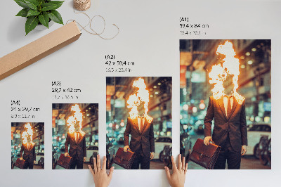 Poster Elegante man met brandend hoofd in de stad