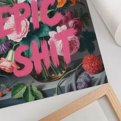 Wandposter met roze letters op een achtergrond van kleurrijke bloemen