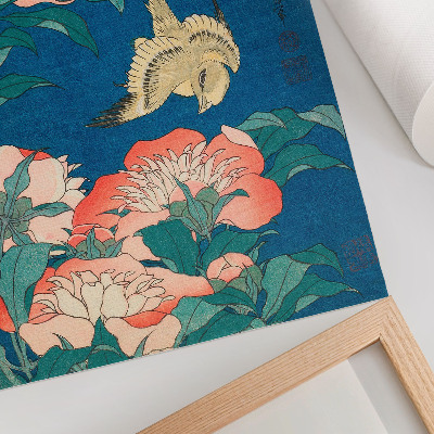 Wandposter Pioenrozen en een kanarie van Katsushiki Hokusai (1834) – vintage houtsnede
