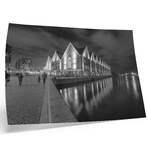 Poster Monochromatische architectuur met weerspiegeling in het water