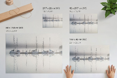 Stijlvolle wandposter Mistige jachthaven, kalme weerspiegeling van jachten