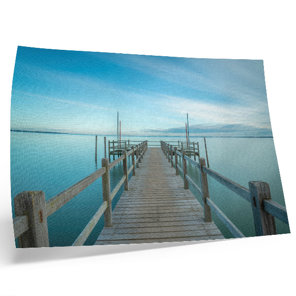 Moderne decoratieve poster Brug over het meer, blauw, rust, eenvoud