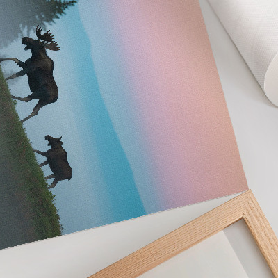 Stijlvolle wandposter Elk in de ochtend tegen de achtergrond van mist en bomen