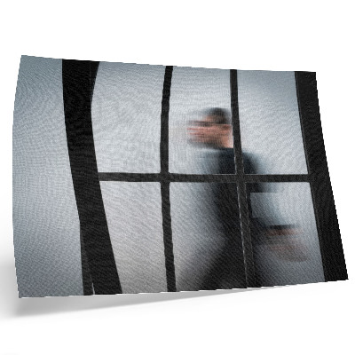 Poster Zwart silhouet achter een glazen frame, grijs minimalisme