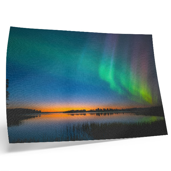 Poster Aurora boven het meer, een magische sfeer