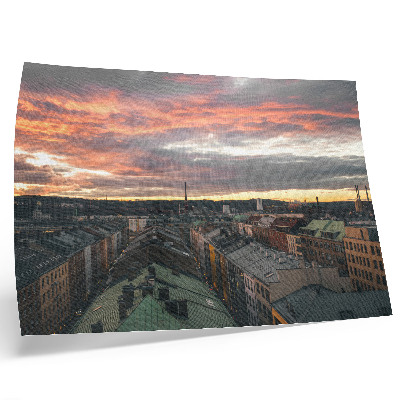 Moderne decoratieve poster Zonsondergang boven het stadspanorama in prachtige kleuren.