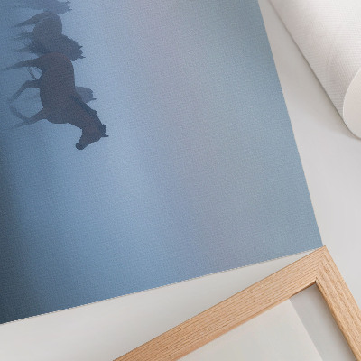 Stijlvolle wandposter Paarden in de mist, een rustgevende compositie vol vrede.