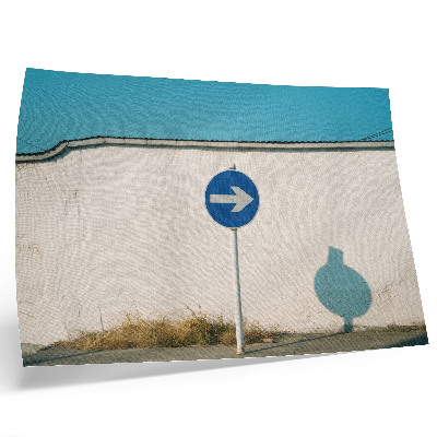 Moderne decoratieve poster Een minimalistisch bord tegen een witte muur.