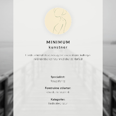 Moderne decoratieve poster Een eenzame figuur op een pier in de mist.