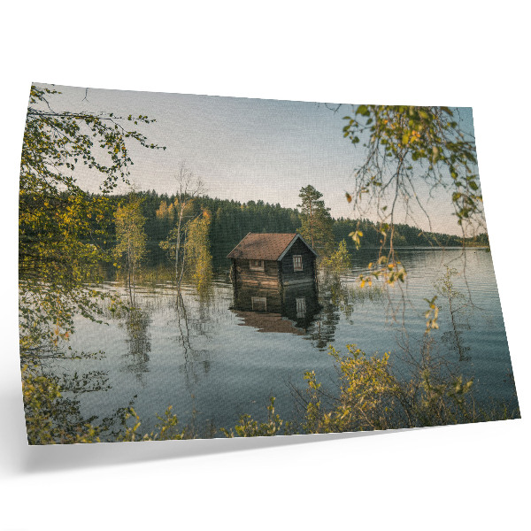 Stijlvolle wandposter Huisje aan het meer met uitzicht op de weerspiegeling van het boswater, rust