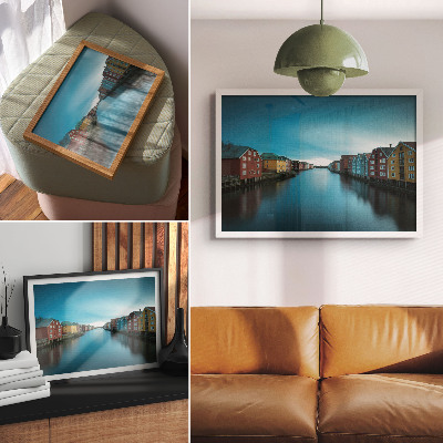 Moderne decoratieve poster Kleurrijke huizen weerspiegeld in de rivier, Scandinavische sfeer