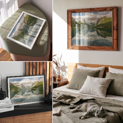 Moderne decoratieve poster Schilderachtige bergen boven het meer, heldere weerspiegeling