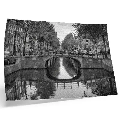 Stijlvolle wandposter met zwart-witte bruggen en stedelijke kanaalgezichten