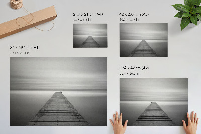 Stijlvolle wandposter Monochromatische pier, kalm wateroppervlak, elegantie