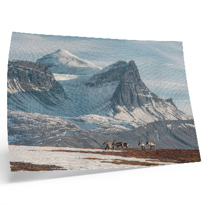 Moderne decoratieve poster Schilderachtige bergen, rendieren, rust, winterlandschap