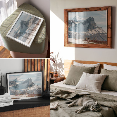 Moderne decoratieve poster Schilderachtige bergen, rendieren, rust, winterlandschap