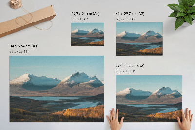 Moderne decoratieve poster Schilderachtige bergen en een kleurrijke herfst