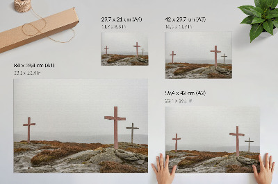 Stijlvolle wandposter Drie houten kruisen, mistige heuvel, natuur