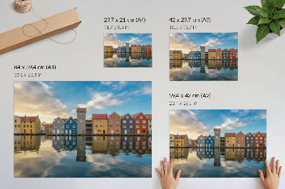 Stijlvolle wandposter Kleurrijke huizen met weerspiegelingen in het water, architectuur